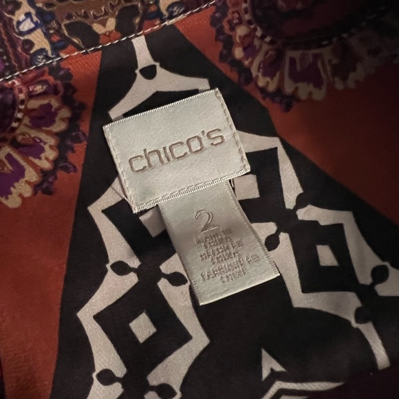 Chico’s Blouse size 2( fits L) - Picture 8 of 10